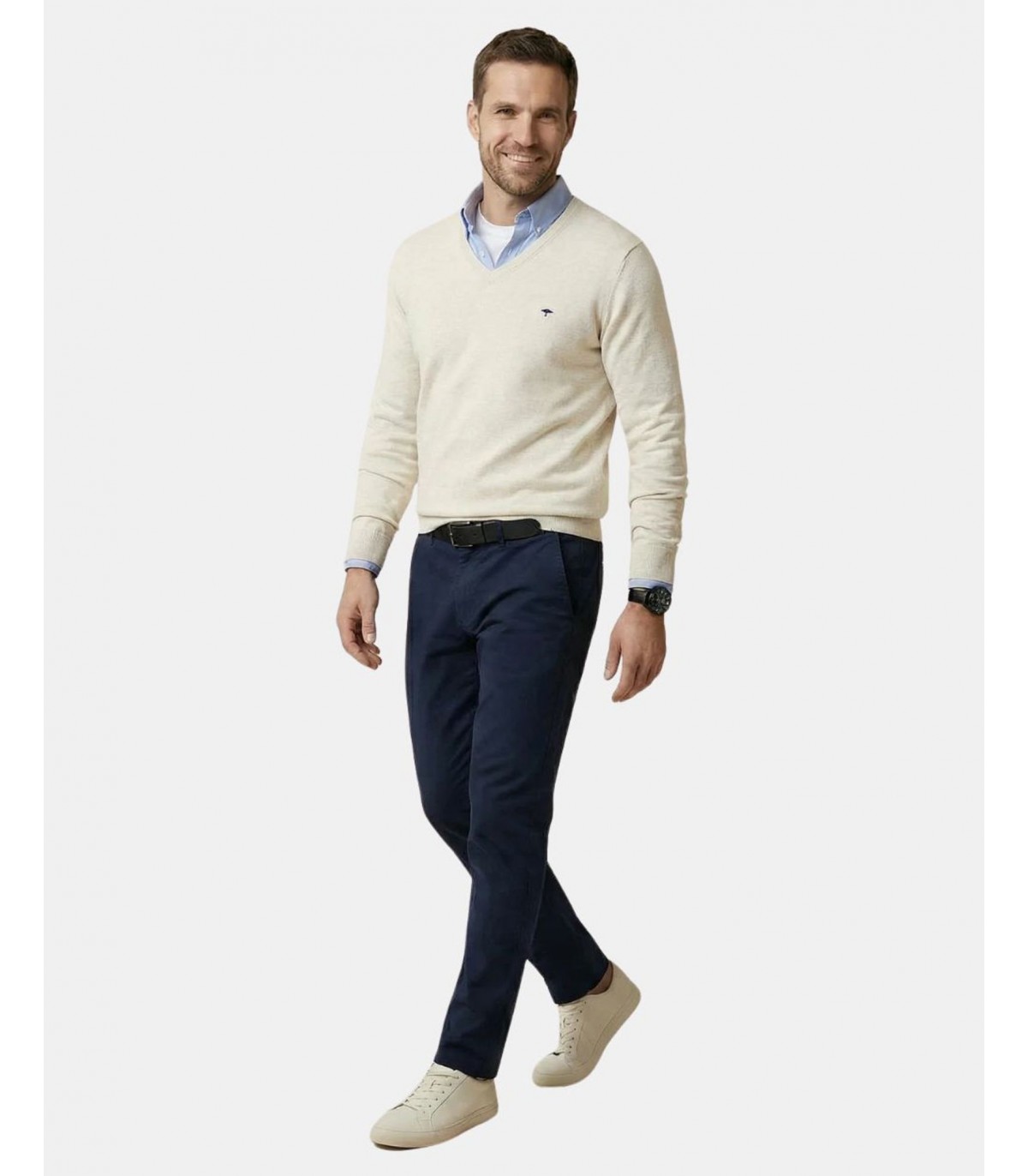 Pull col v fynch hatton 824offwhite
