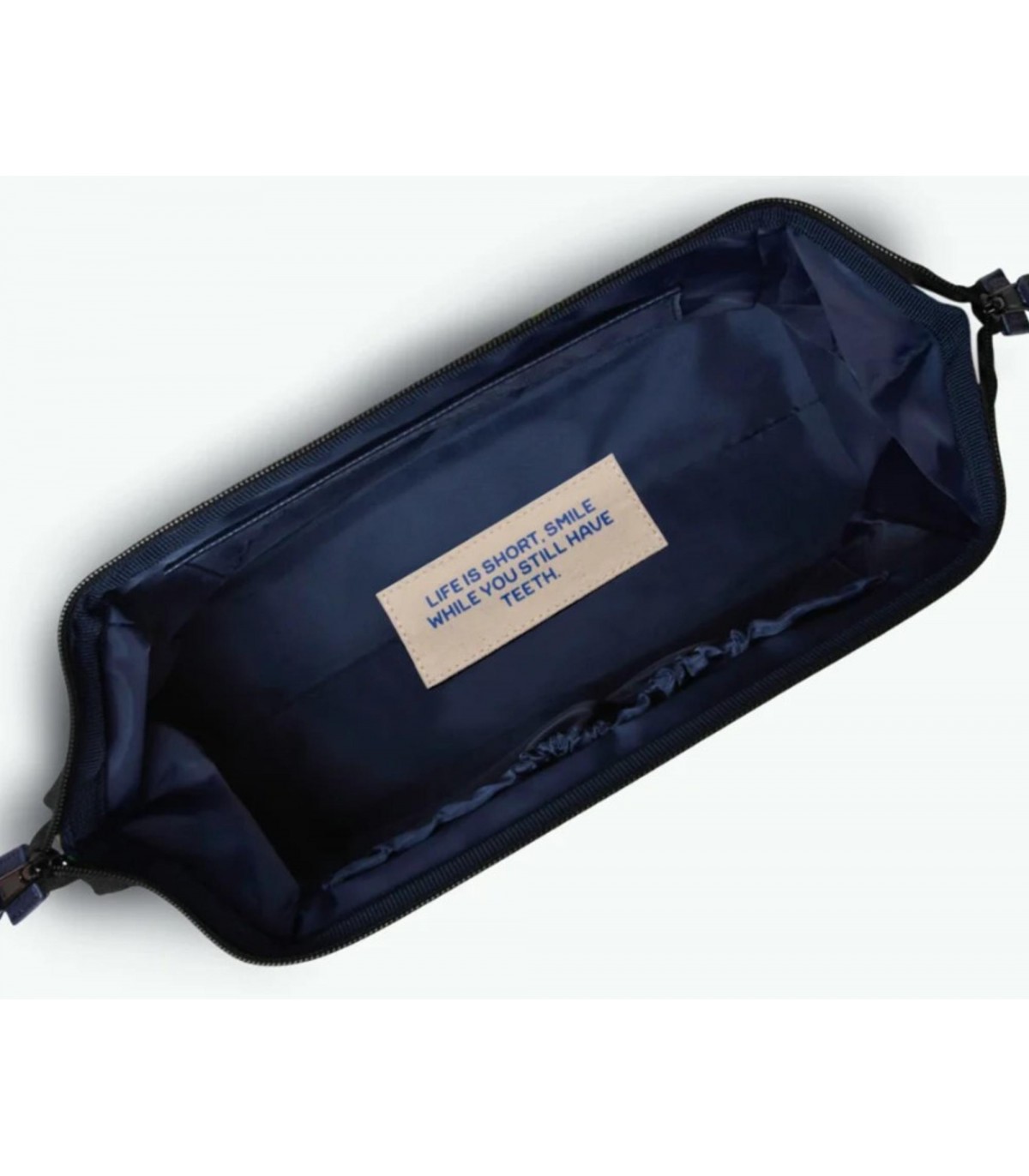 Maroquinerie trousse de toilette cabaia 