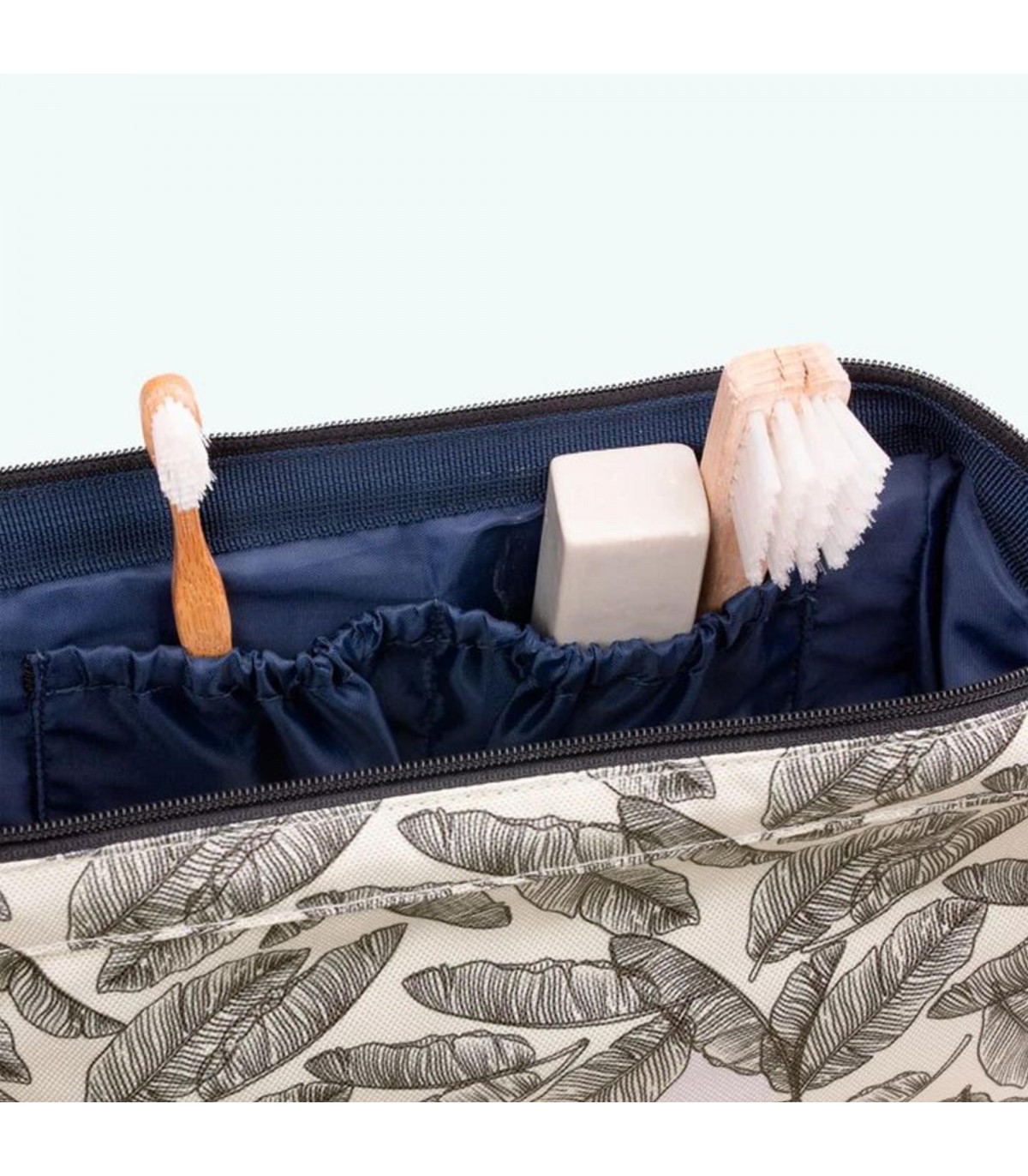 Maroquinerie trousse de toilette cabaia 