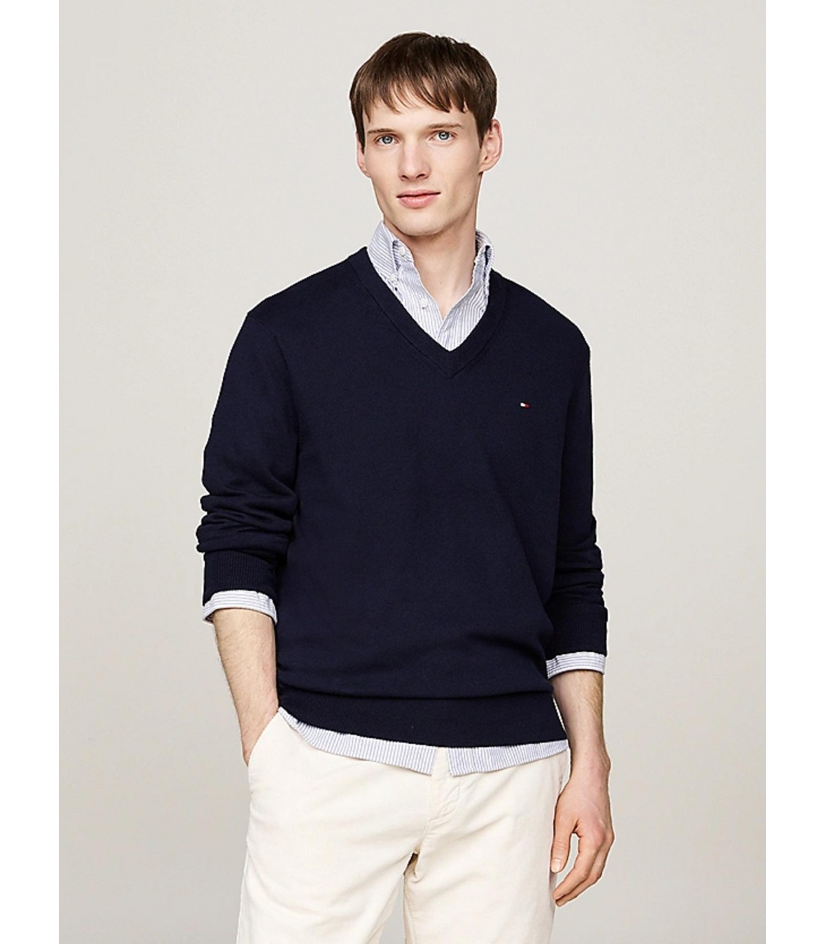 Pull col v tommy menswear dw5desertsky
