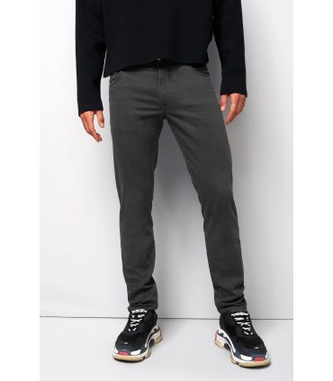 Pantalon 5 poches m5 06gris