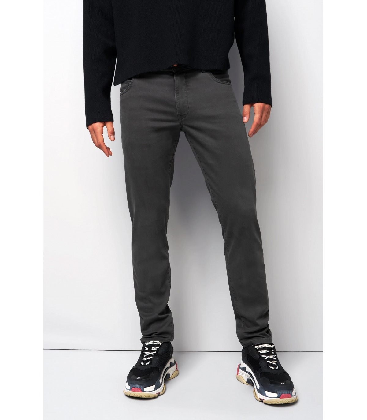 Pantalon 5 poches m5 06gris