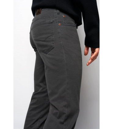 Pantalon 5 poches m5 06gris