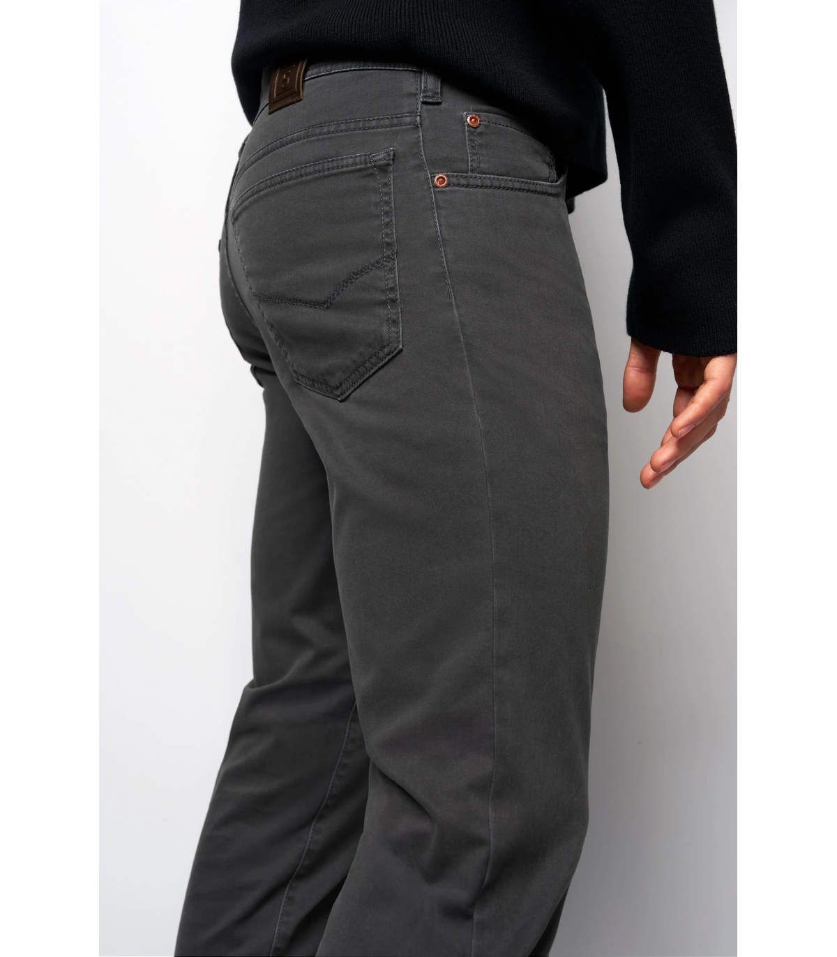 Pantalon 5 poches m5 06gris