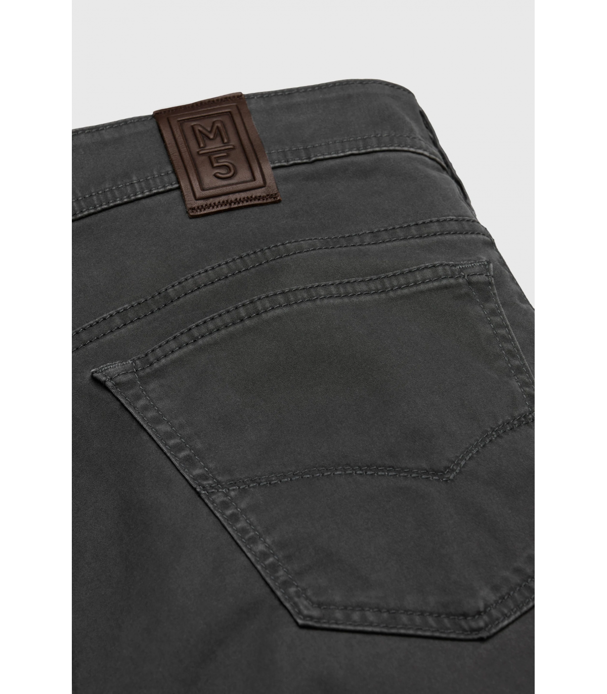 Pantalon 5 poches m5 06gris