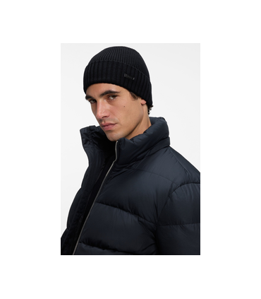 Bonnet boss black 001black